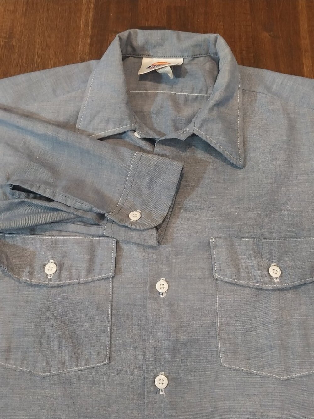 Vintage Dickies Button Up Shirt Mens Medium 15-15.5 x 33 Workwear Chambray Blue.